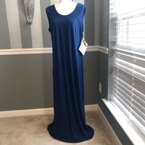 Serena Williams scoop neck maxi